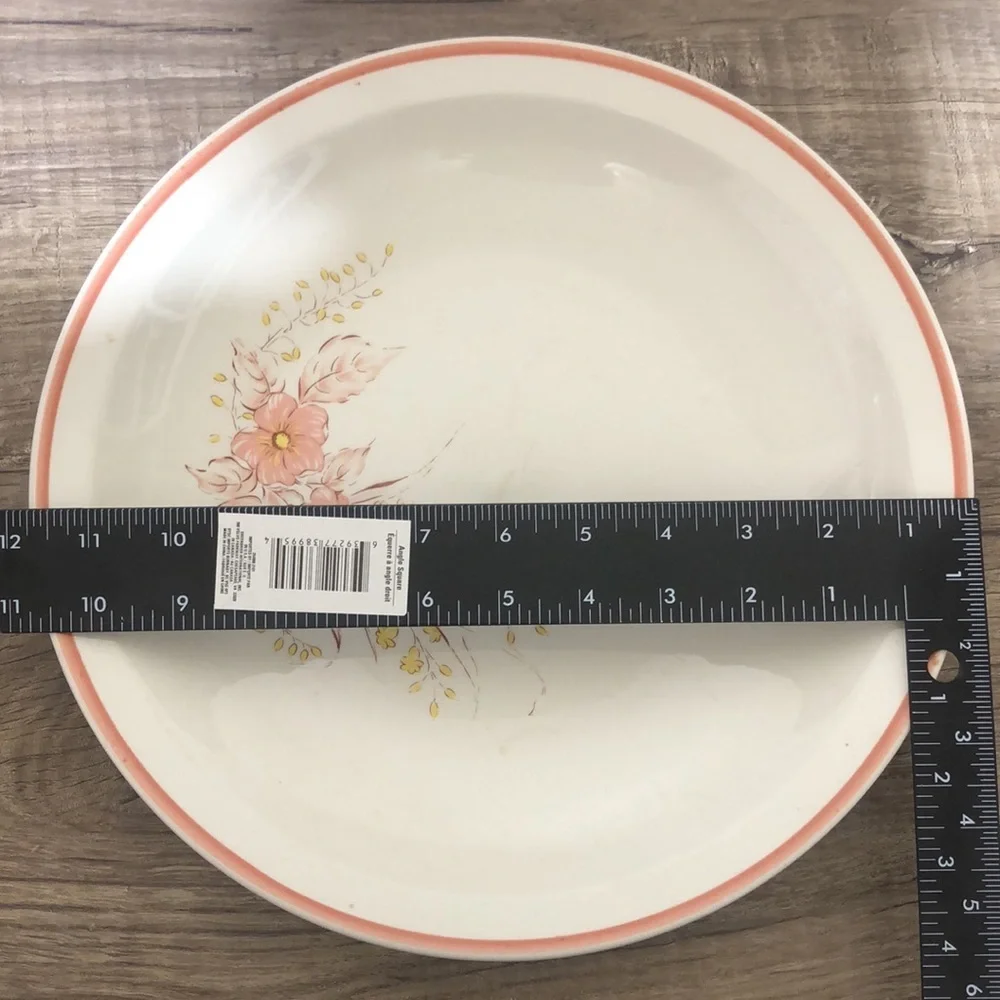 Ming Pao floral plate